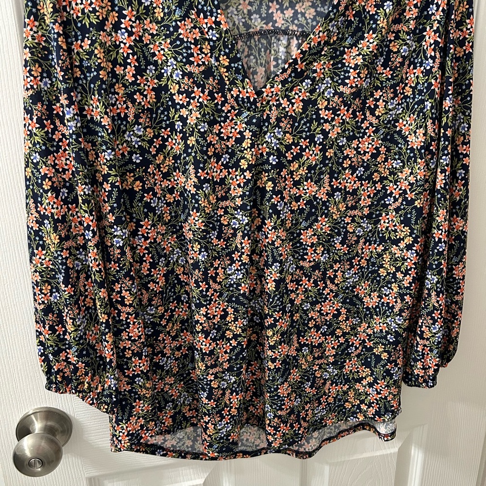 Vince Camuto Navy Floral Blouse